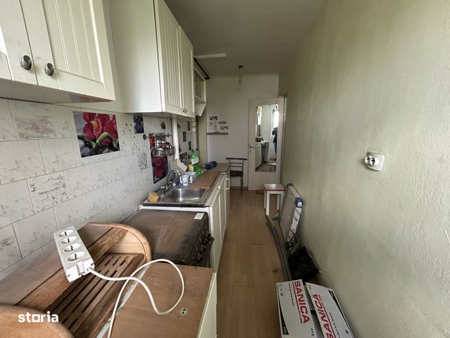 Vand apart.2 cam.Romanilor,et.4/4,cu gaz introdus-8