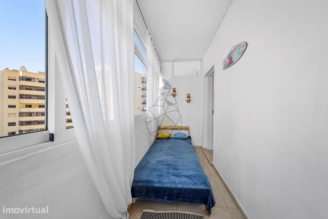 Apartamento Renovado T1 no Centro de Portimão-25