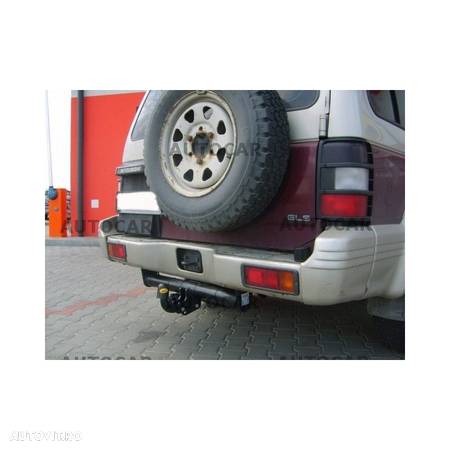 Carlig de remorcare pentru MITSUBISHI PAJERO - 3/5usi., ( V2/V4 ) - sistem semidemontabil -cu suruburi - din 1991 pana 2002/02 - 8