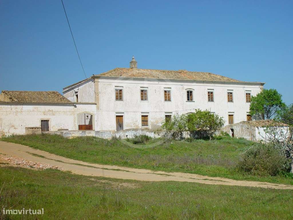 Prédio em Monte da Patã, Albufeira - Grande imagem: 4/13