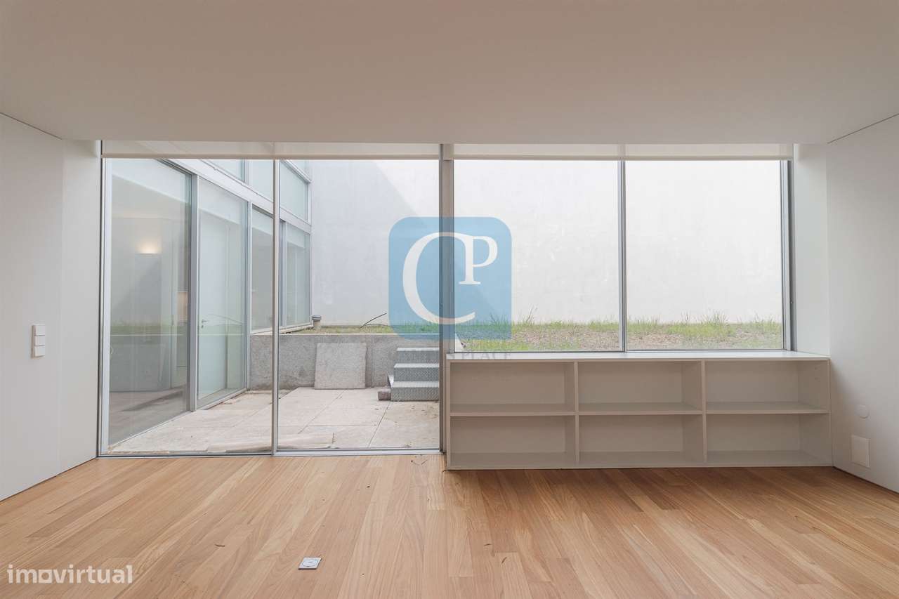 Moradia nova V5 à Avenida dos Combatentes no Bonfim, Porto - Grande imagem: 5/57