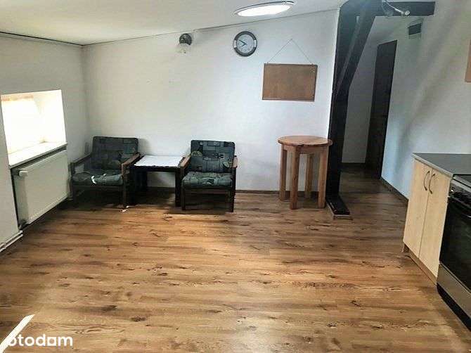 Dom wolnostojący, 3 lokale, każdy ma swoją-19