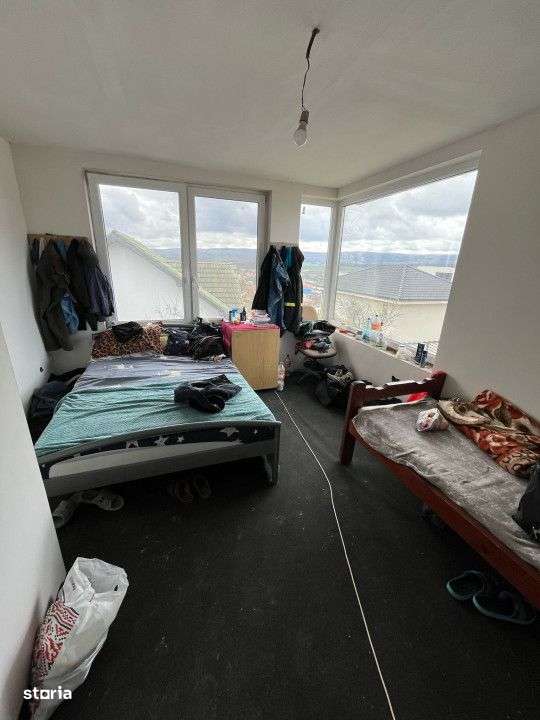 Casa individuala, 120mp, 500mp teren. Dezmir - Imagine principală: 4/10