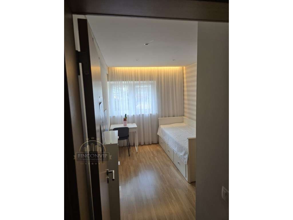 Apartamento T2 em Cascais
* Zona Fontainhas-5