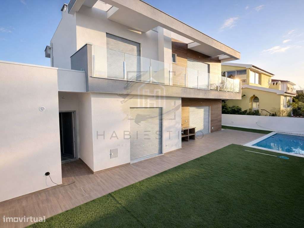 MORADIA T4 COM PISCINA EM AZEITÃO | OPORTUNIDADE A NÃO PERDER-2