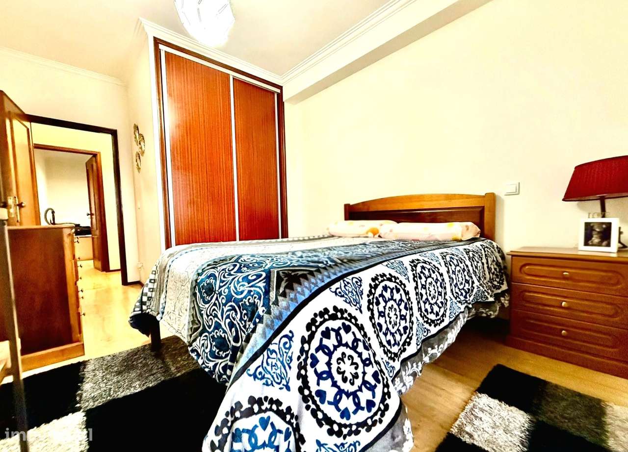 Apartamento T2 no Centro de Ovar com garagem-8