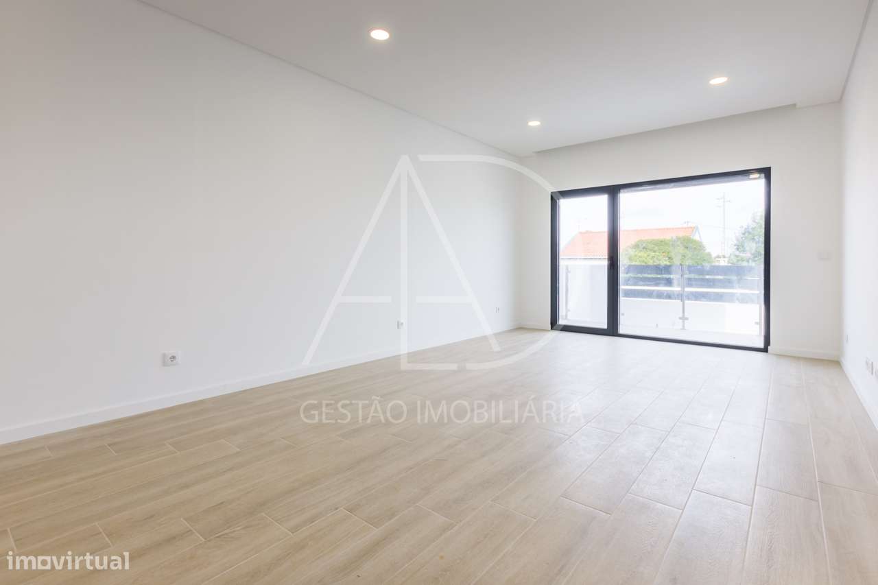 Moradia T3 Premium, Nova,  em Fernão Ferro-7