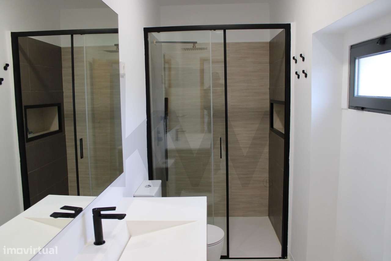 Moradia T2 Totalmente Renovada em fase de acabamentos- Aguiar – Via - Grande imagem: 4/24