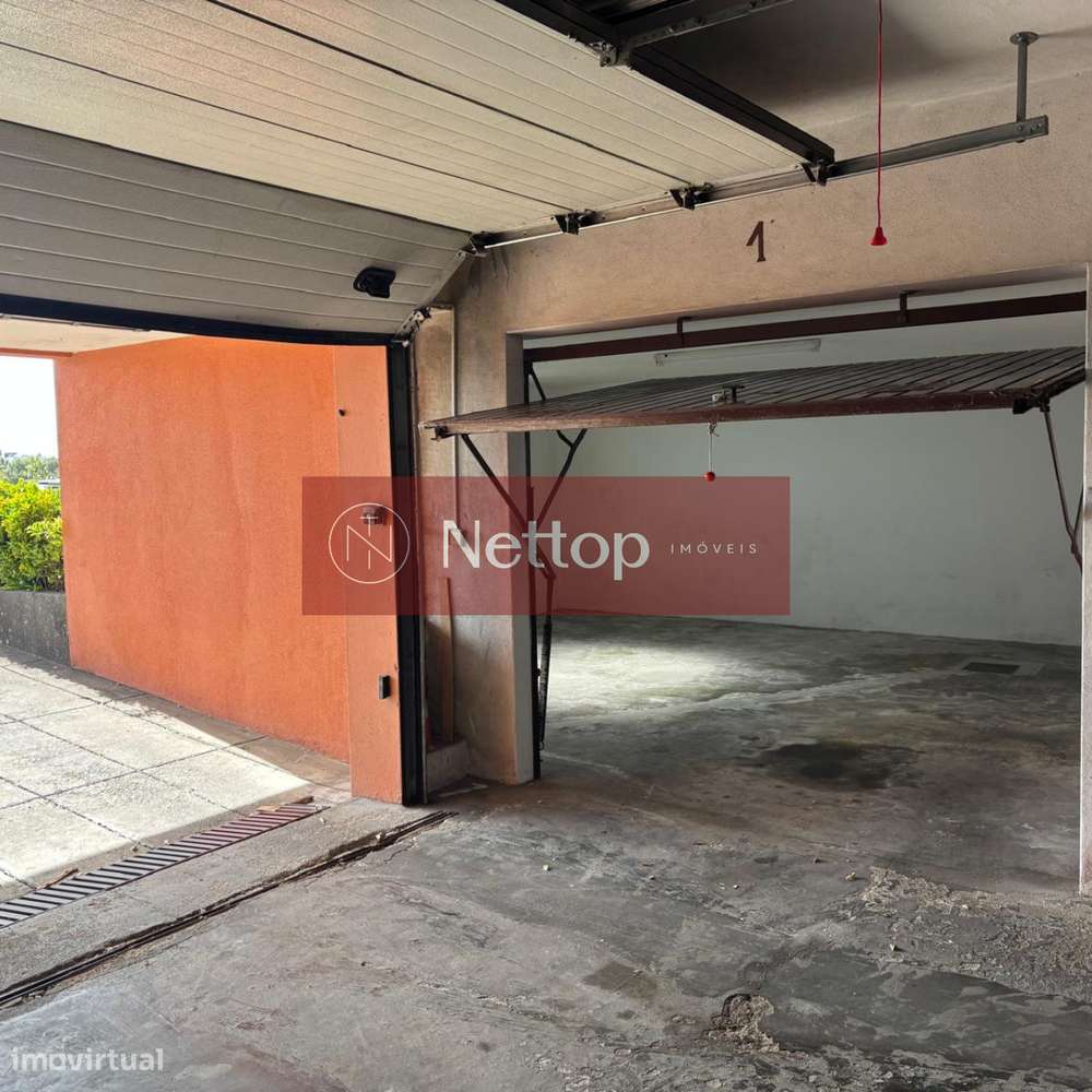 Apartamento T2 Totalmente Renovado no Centro de Vila do Conde-12