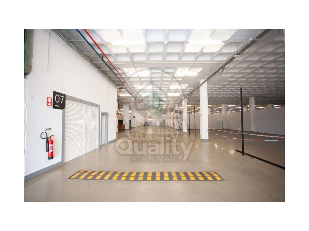 Armazém T0 em Alhos Vedros - Grande imagem: 5/27