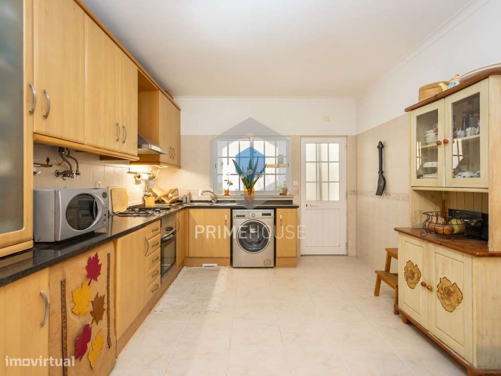 Moradia Geminada T4 +1 Terrea - Brejos de Azeitao - Grande imagem: 4/54