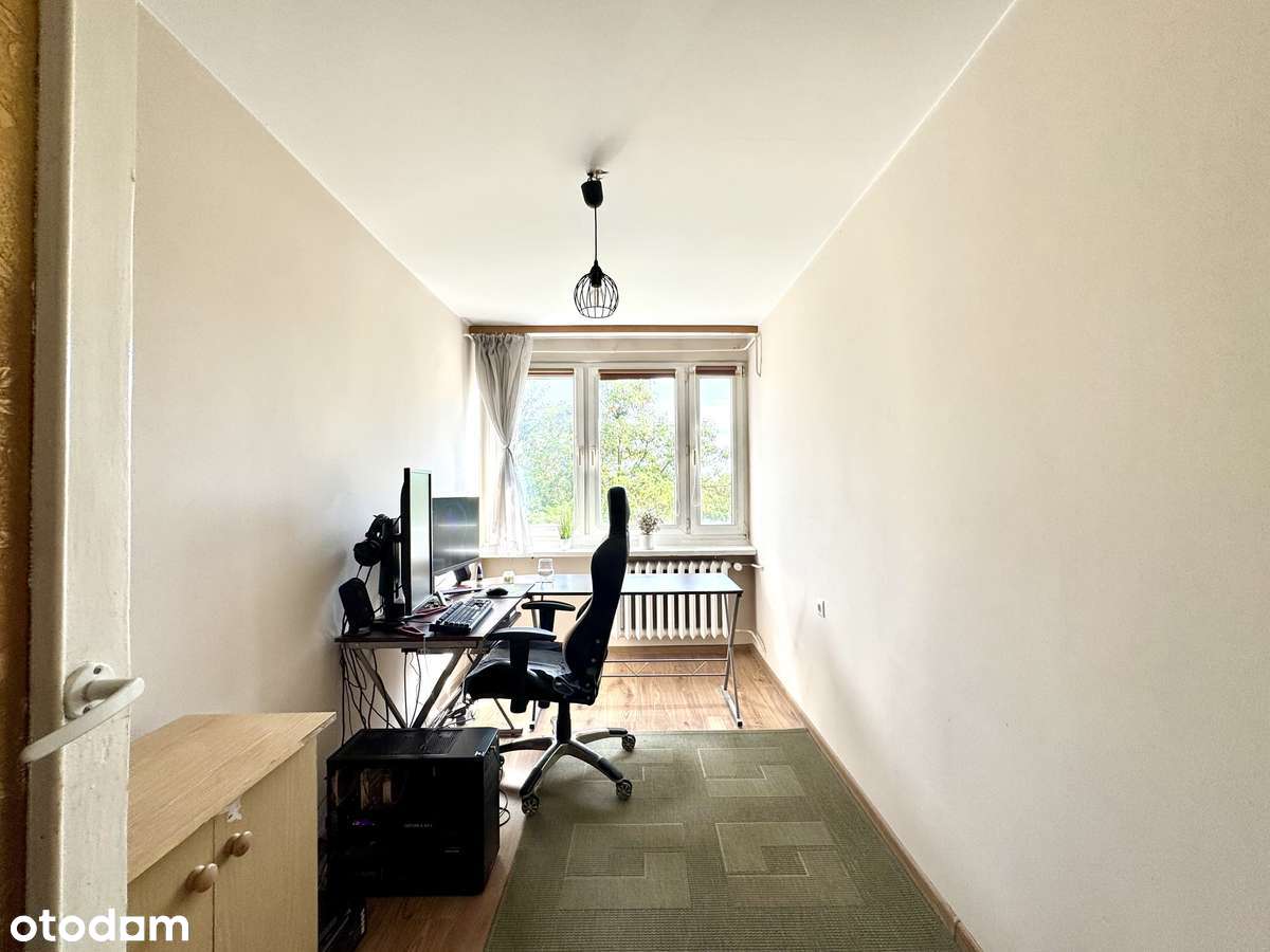 2 - pokojowe mieszkanie przy ul. Mikołaja Reja w Oleśnicy!-5