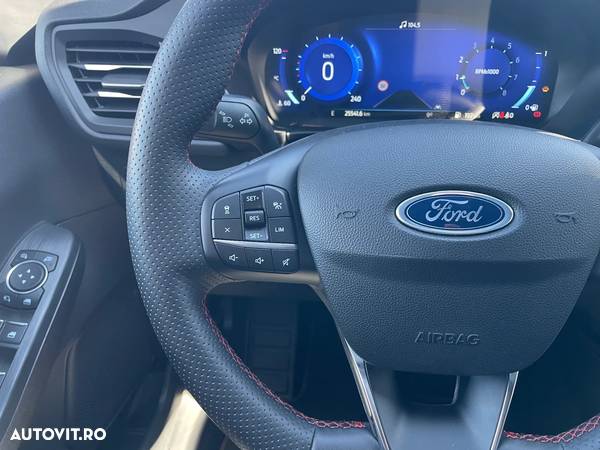 Ford Kuga 1.5 EcoBoost FWD ST Line X - 19