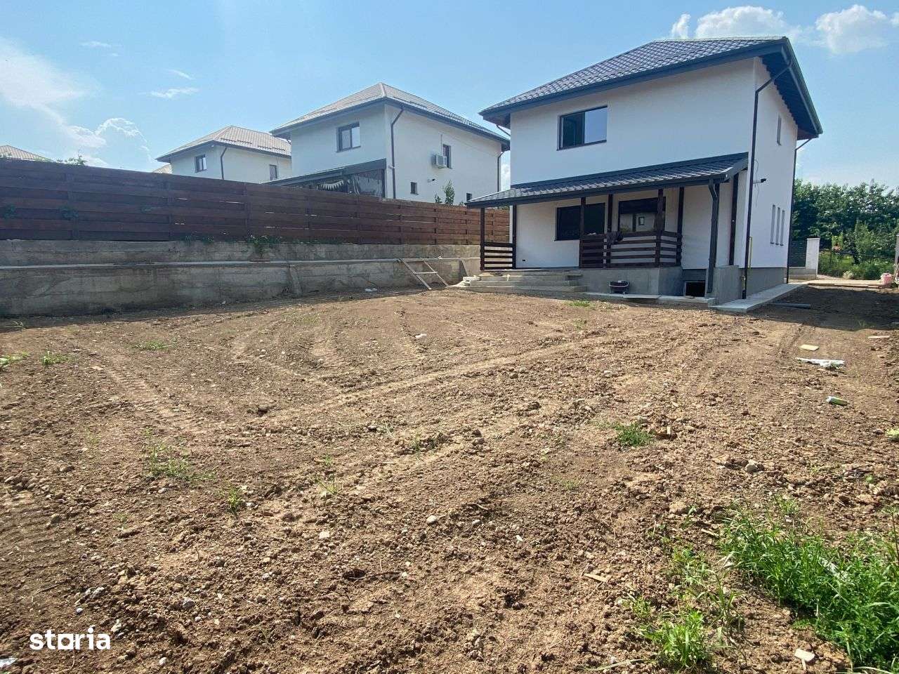 ASFALT!BECI!Incalz in pard!CANALIZ!Vila Valea Adanca (Miroslava) - Imagine principală: 2/8