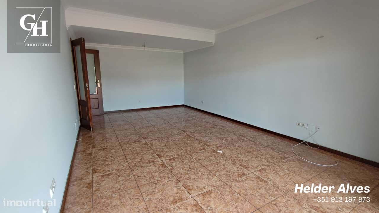 Apartamento T2 em Calendário com garagem fechada-22