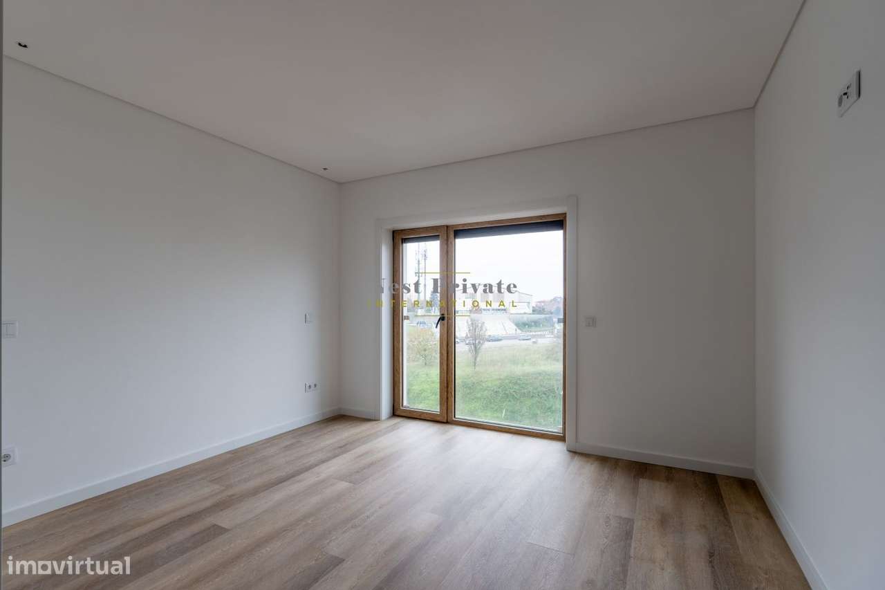 Apartamento T5 Duplex Antas-10