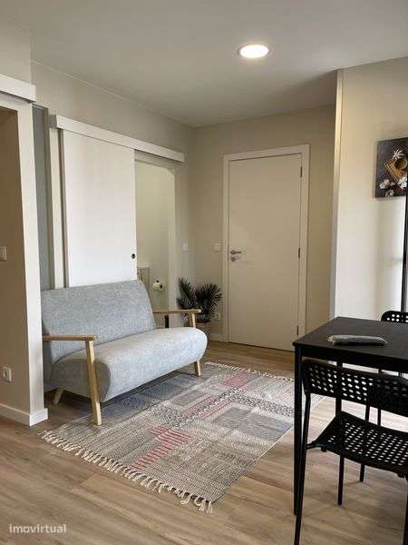 T1 Novo Mobilado para Aluguer - Leiria Centro - Grande imagem: 4/8