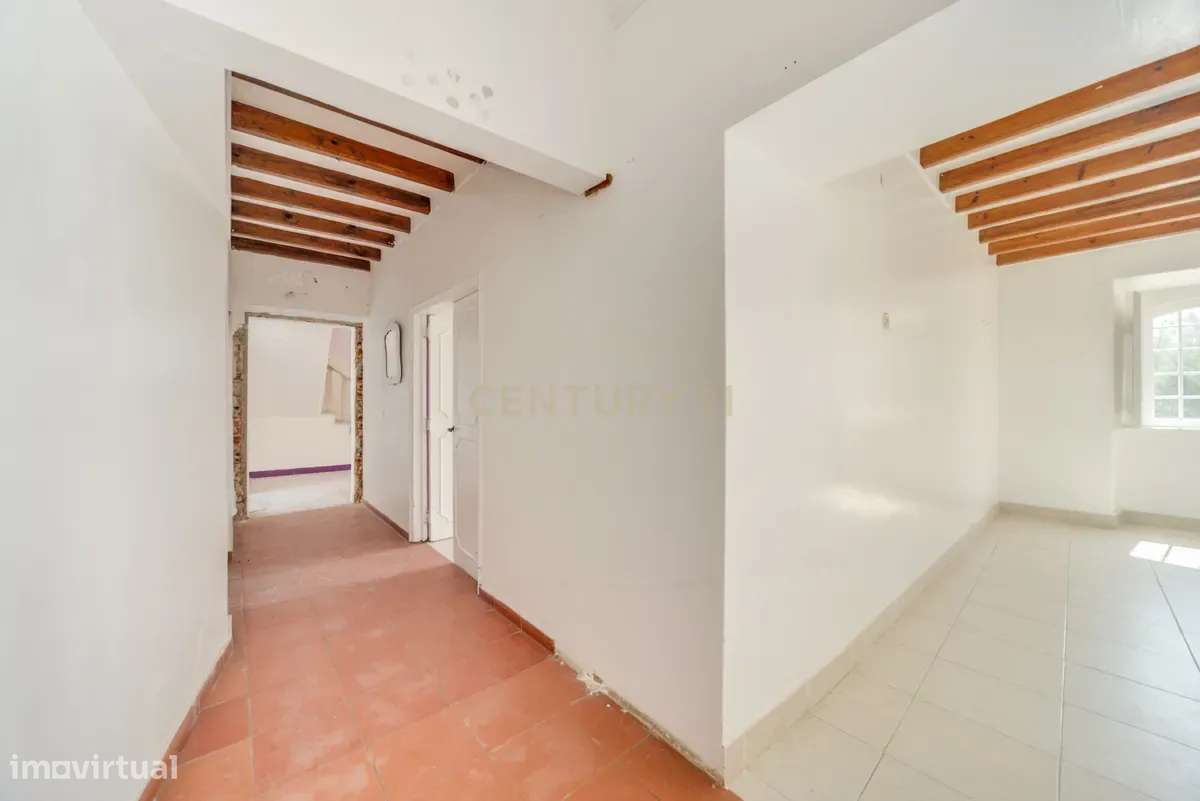 Quinta/Moradia na Póvoa de Santa Iria em Lote 2300m2-32