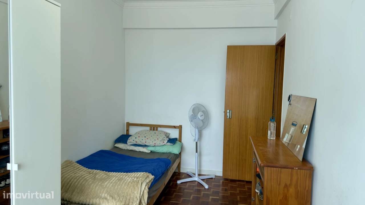 Apartamento T2 em Cruz de Pau - Grande imagem: 4/7