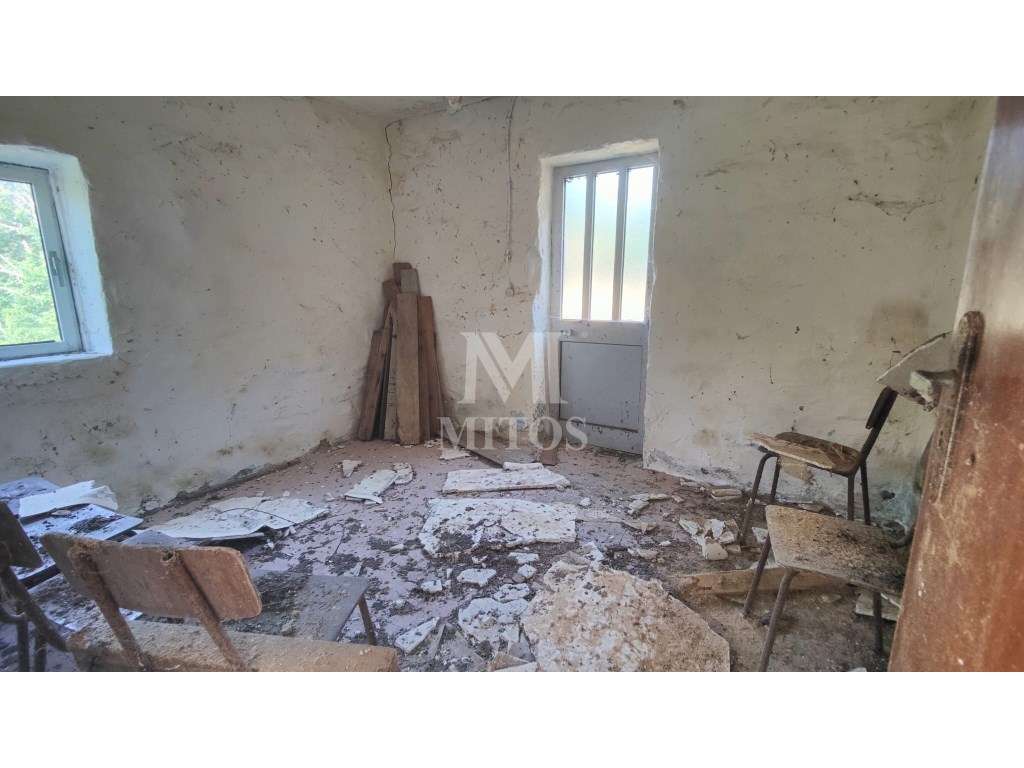 Ruína para recuperar em Gondarém - Vila Nova de Cerveira - Grande imagem: 5/16