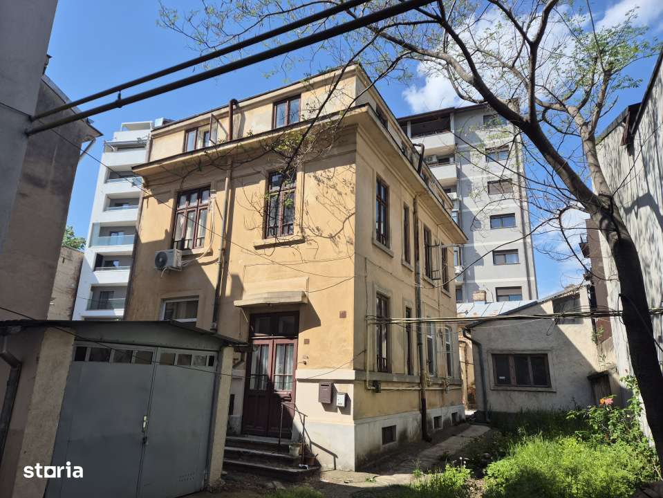 Apartament sic intr-un bloc vila interbelica