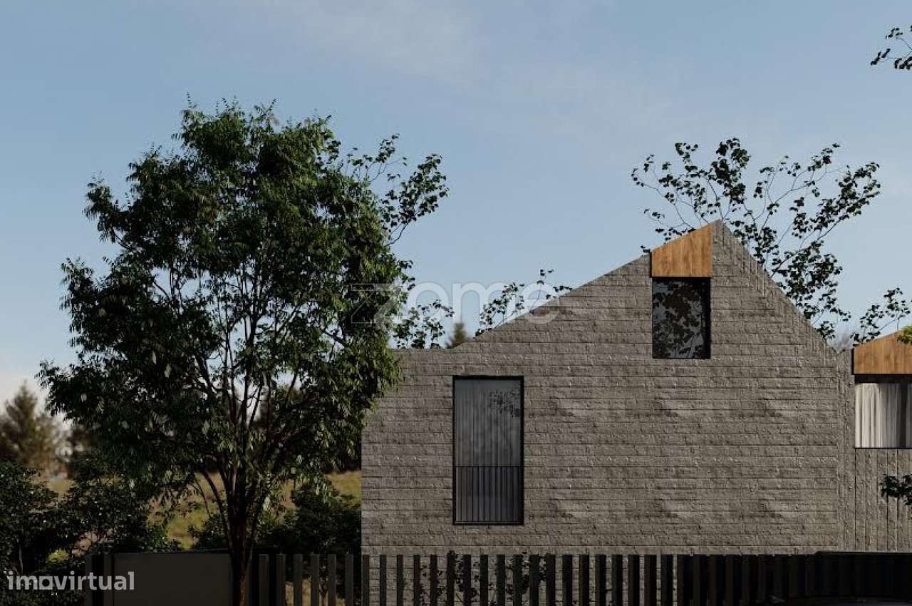 Moradia de Luxo T3 + 1 – EM PEDREIRO - Passionistas, S. M. da Feira - Grande imagem: 3/30