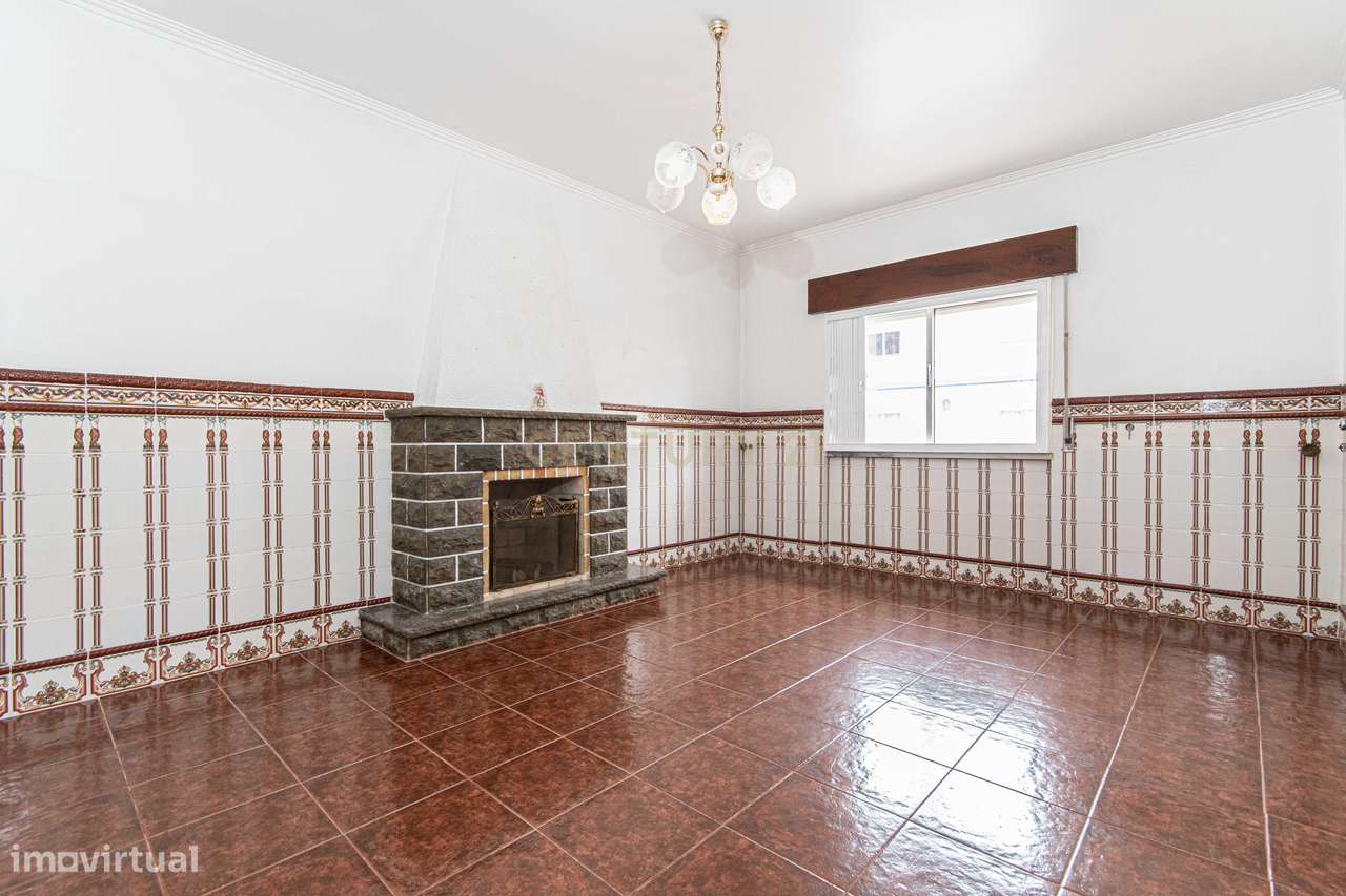 Moradia T3+2 em Casais Novos – Alenquer-8