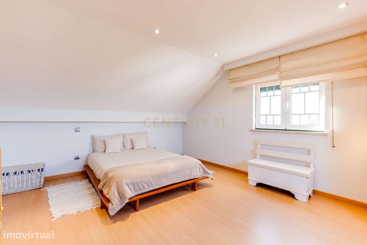 Luxuosa Moradia T 5 com Vista Panorâmica em São Simão de Litém, Pombal-40