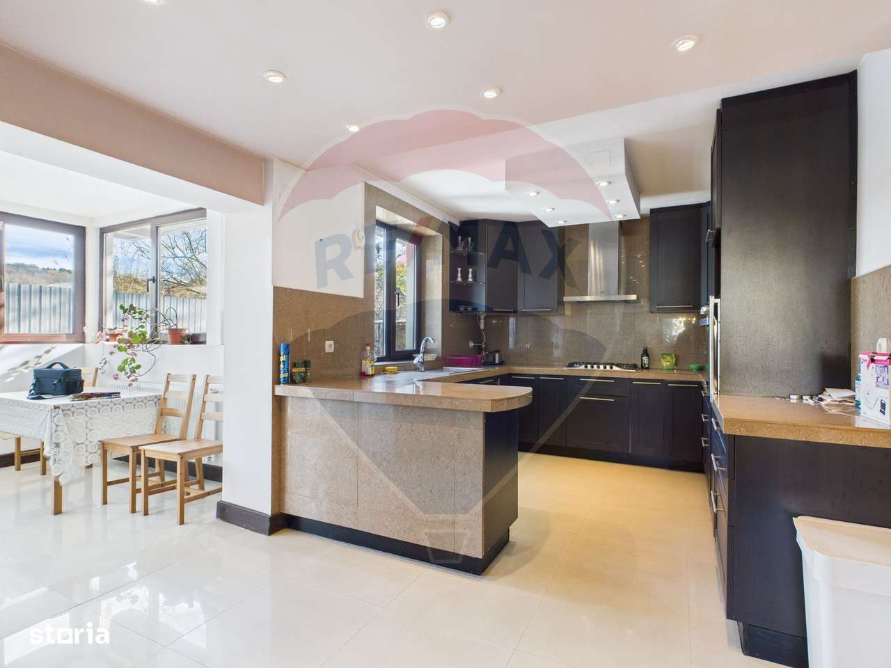 Vilă spațioasă în zona centrală Breaza, 310 mp utili, teren 610 mp-3