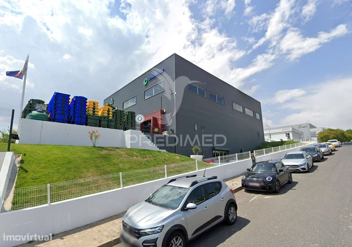 Venda de Armazém com Logradouro Privado 1000m2 LOURES - Grande imagem: 1/8