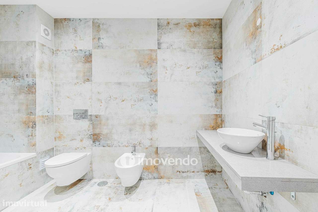 Apartamento T3 Duplex novo, com terraço e garagem, em Loures-34