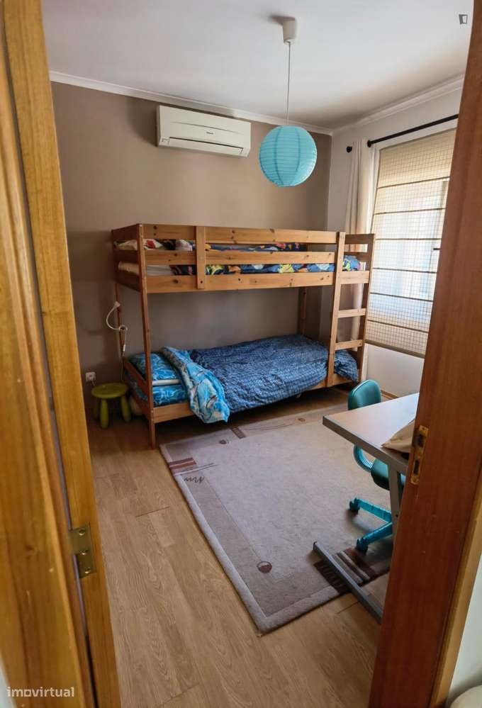 Quarto - localizado em Lisbon - Grande imagem: 4/10