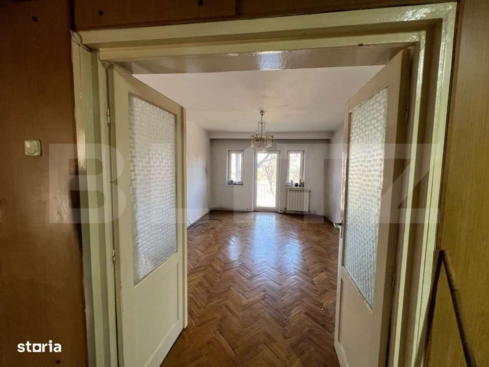 Apartament cu 5 camere, etaj 1, 112 mp, zona liceului Economic - Imagine principală: 2/5
