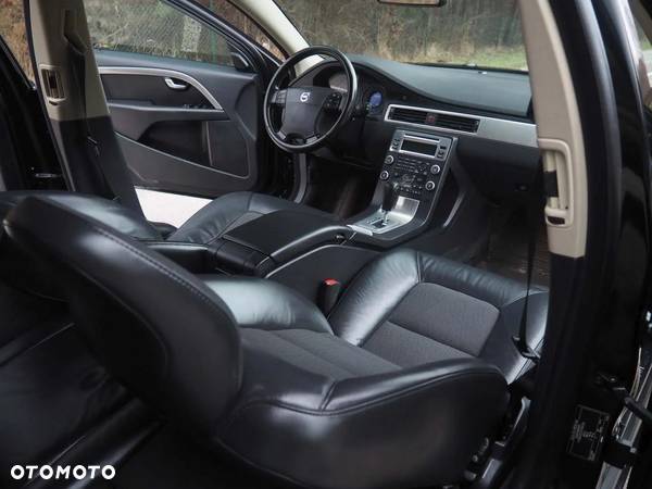 Volvo V70 2.5T Summum - 7