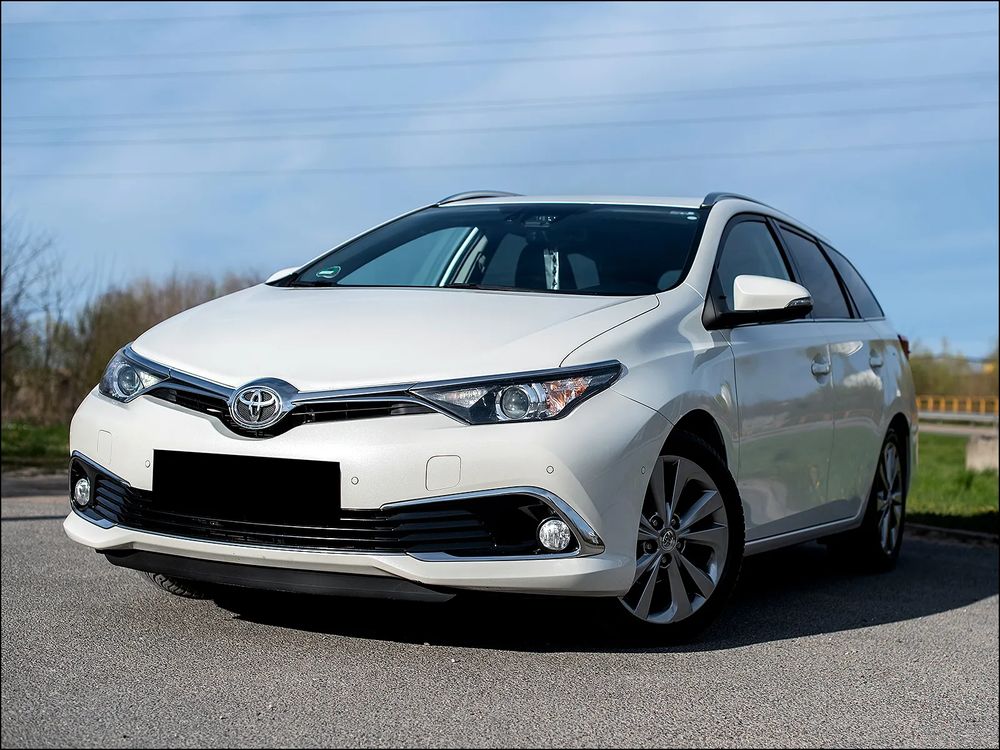 Toyota Auris II 2016