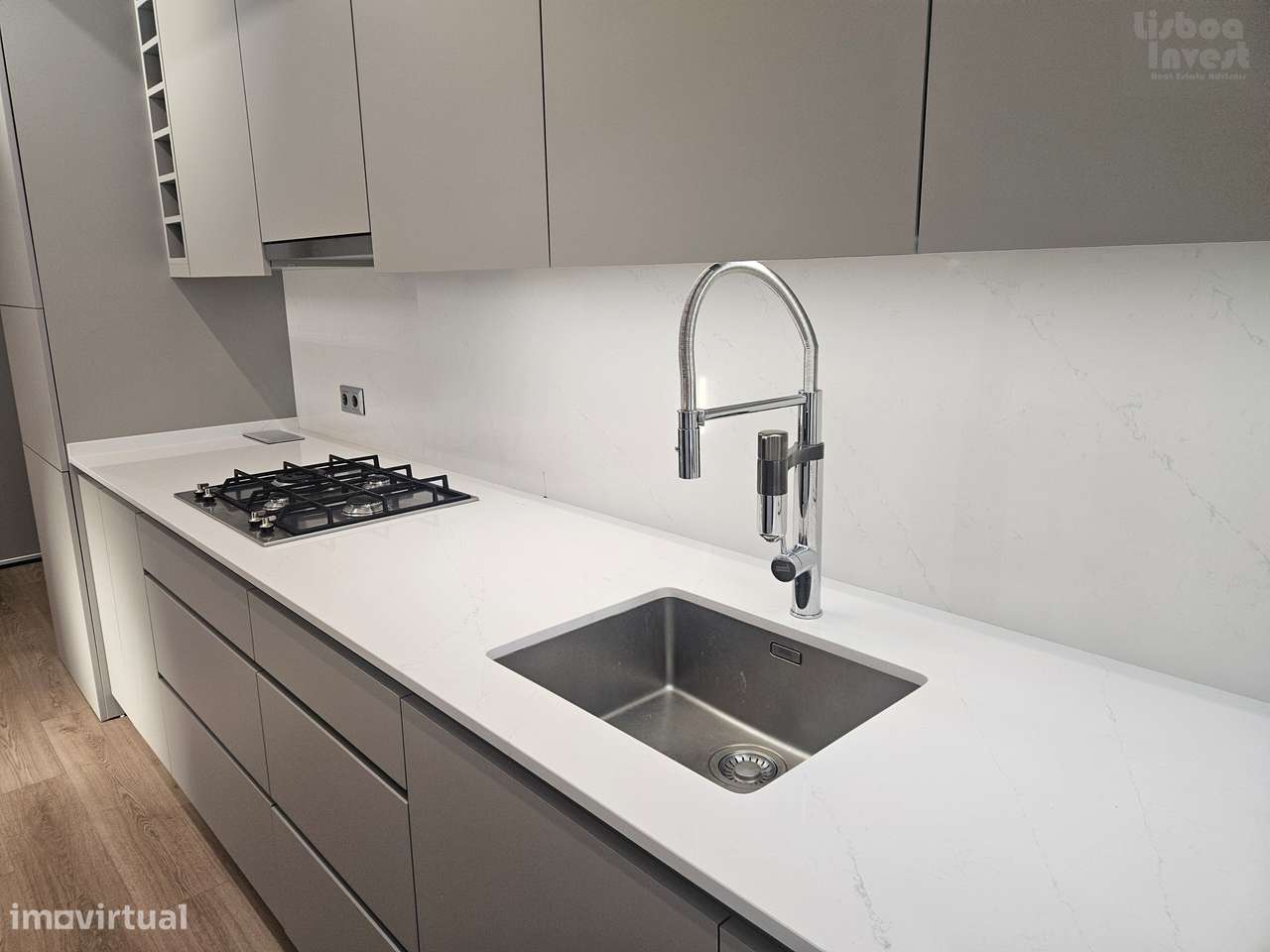 Vendo T2 Completamente remodelado Cascais-24