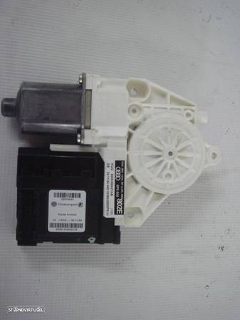 Motor De Elevador Tr Esq Audi A3 Sportback (8Pa) - 1