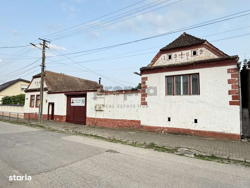 CASĂ COMPUSĂ DIN 2 CORPURI + CURTE + ANEXE - ORAȘ RUPEA -STR.VAII 3 - Imagine principală: 2/18