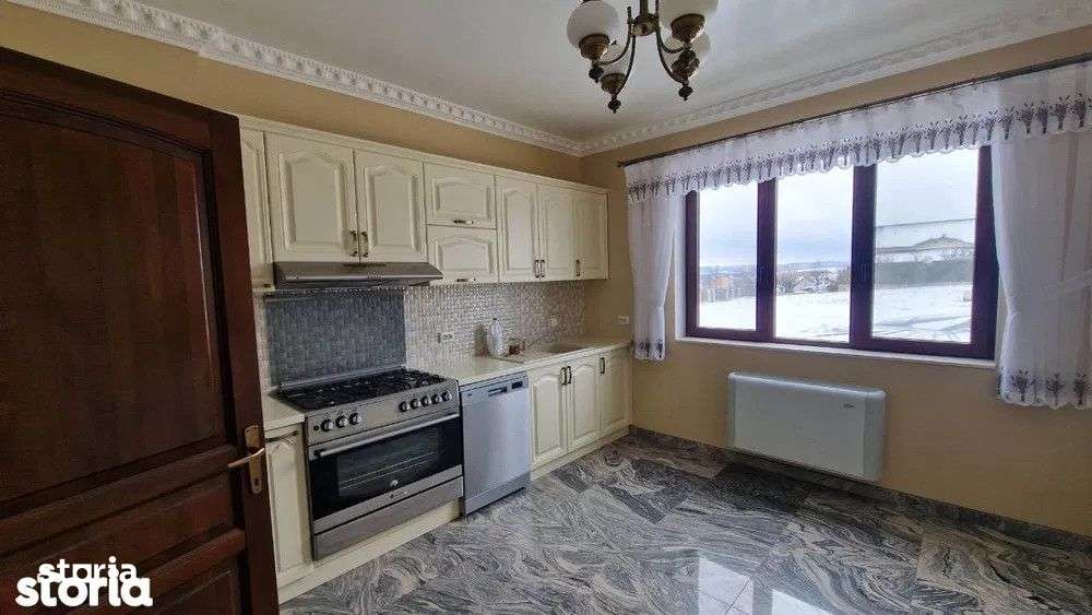 De vanzare- Pensiune, in Baile 1Mai ! - Imagine principală: 4/16