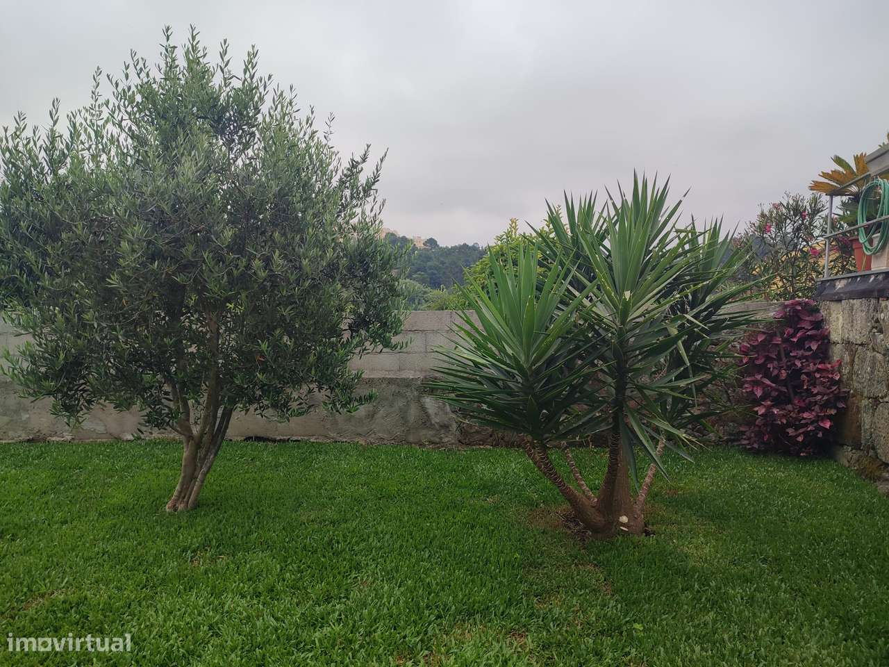 4 casas com tipologias T1, em terreno de  692m2,  à Marina do Freixo-25