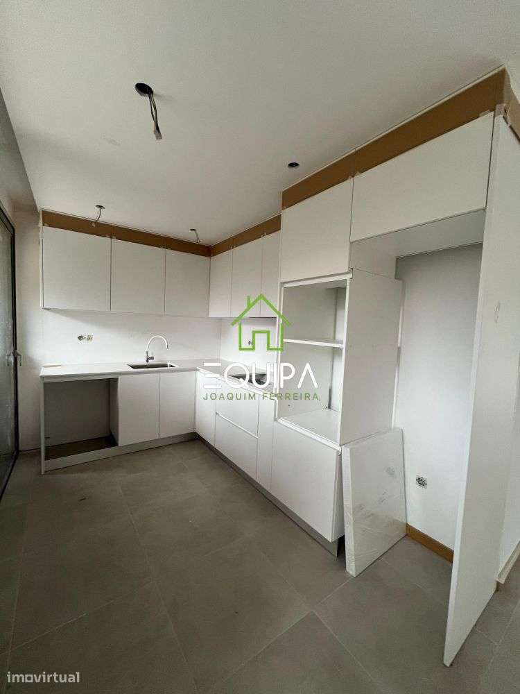 Andar Moradia T2 Rés do Chão Gondomar, Guimarães - Grande imagem: 4/22