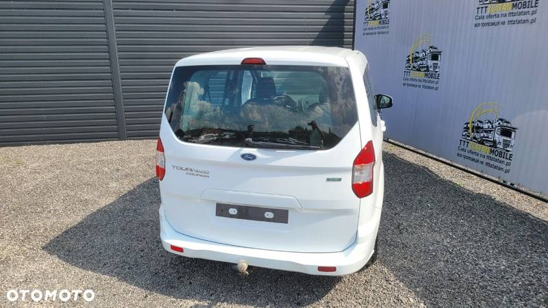 Ford Transit Courier - 13