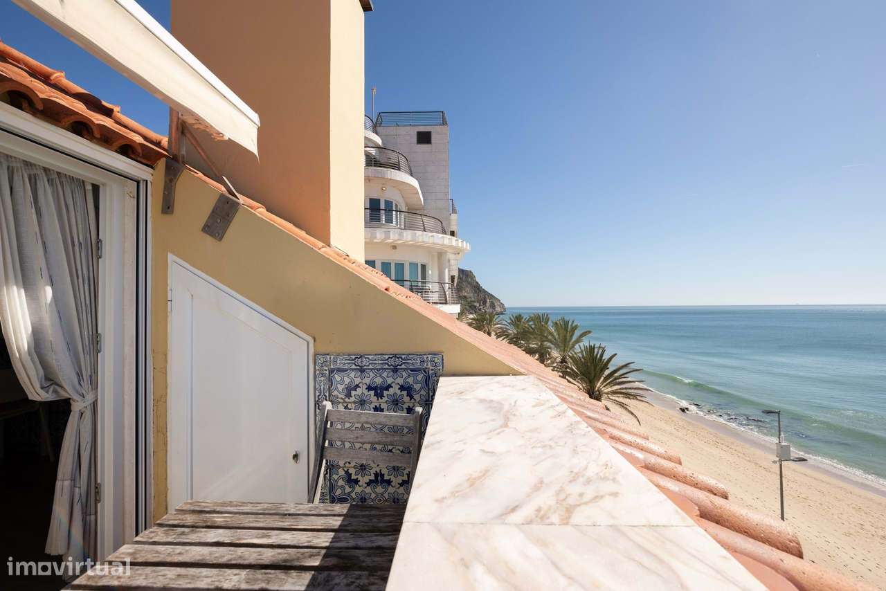 Apartamento T1 com vista mar na primeira linha da praia, ultimo andar-10