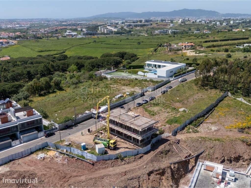Moradia T5 com piscina e Campo de Padel em Barcarena, Oeiras-15