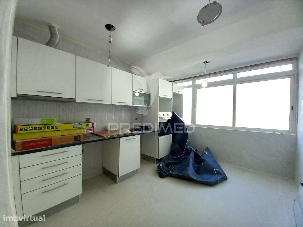 Apartamento T4 remodelado no Forte da Casa - Grande imagem: 5/35