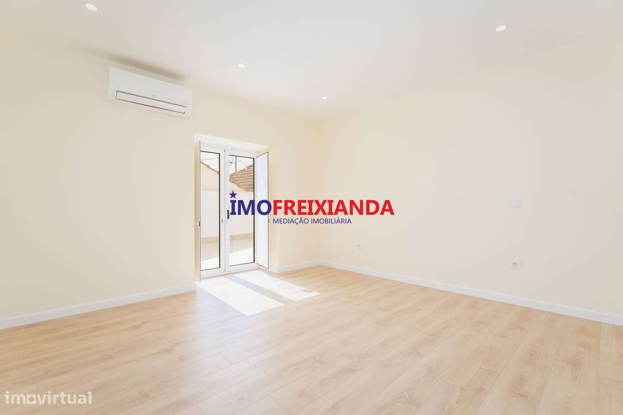 Moradia unifamiliar T2 - Caxarias-4