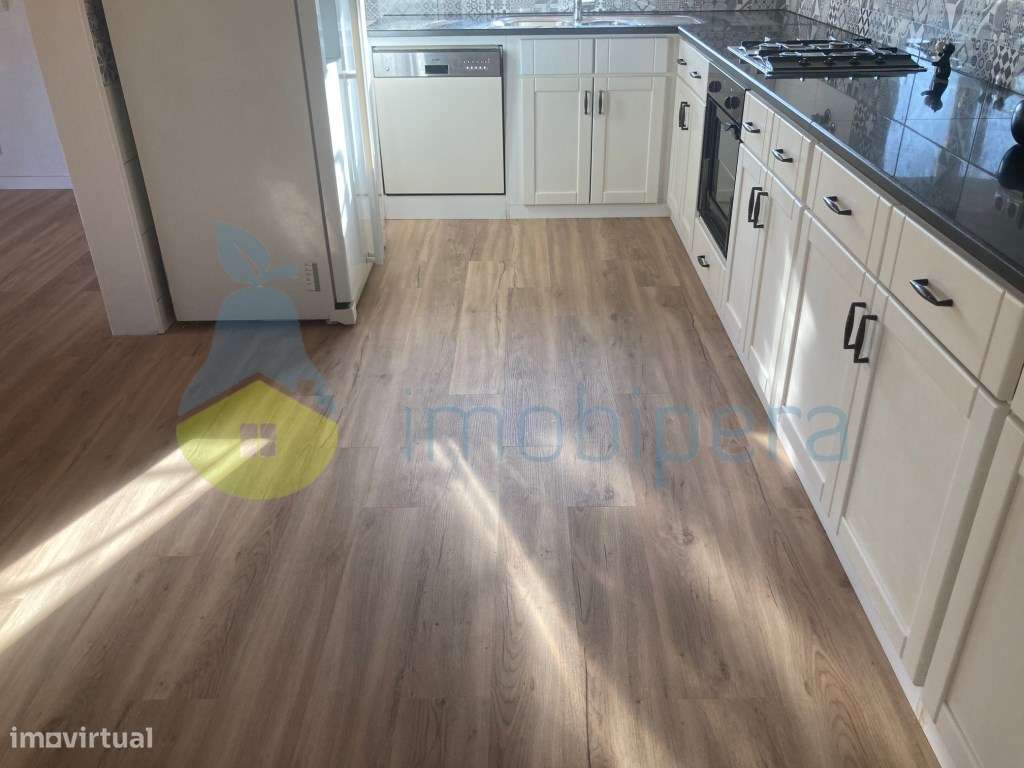 MORADIA T5 EXCELENTE ARQUITECTURA EM CERRO DO OURO - Grande imagem: 4/50