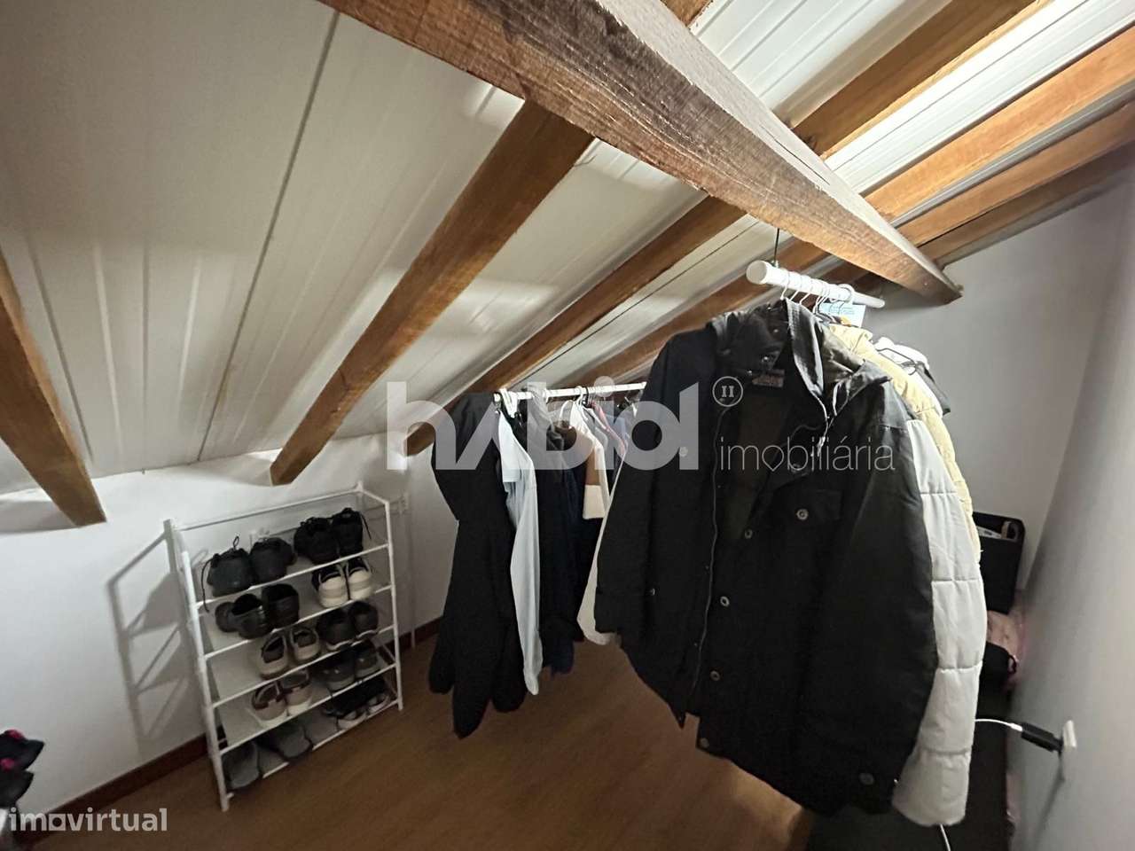 Moradia com 3 Habitações de utilização independente-21