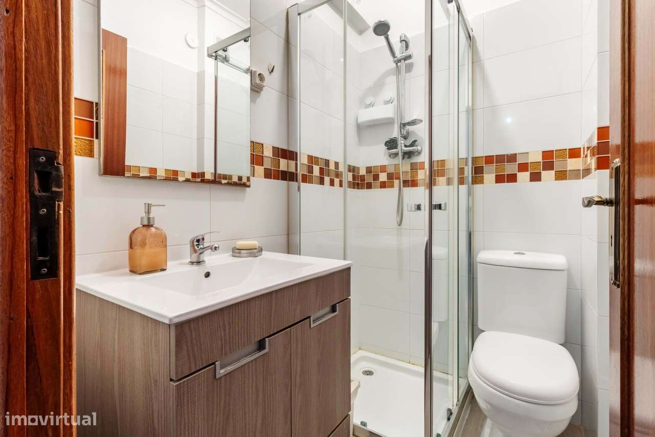 Apartamento T2 c/ 2 Wcs Totalmente Remodelado na Rinchoa, Sintra-36