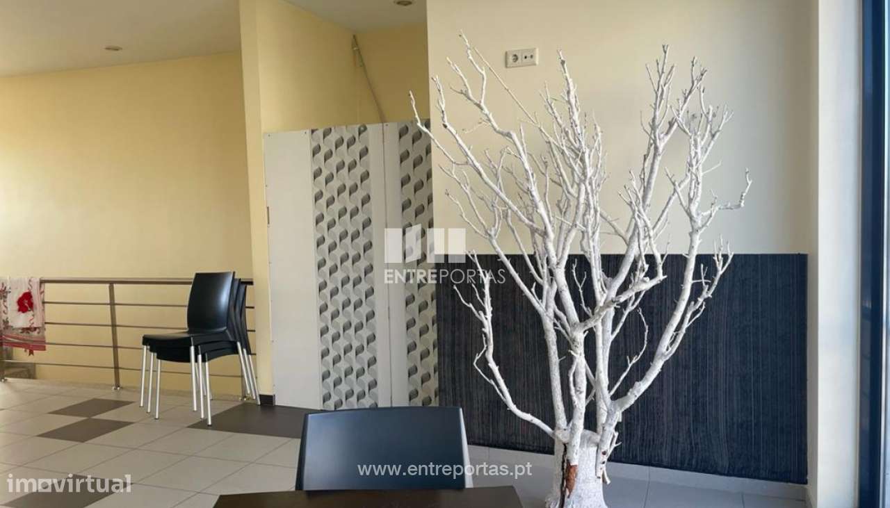 Venda de Café Snack Bar, Meadela, Viana do Castelo - Grande imagem: 3/24